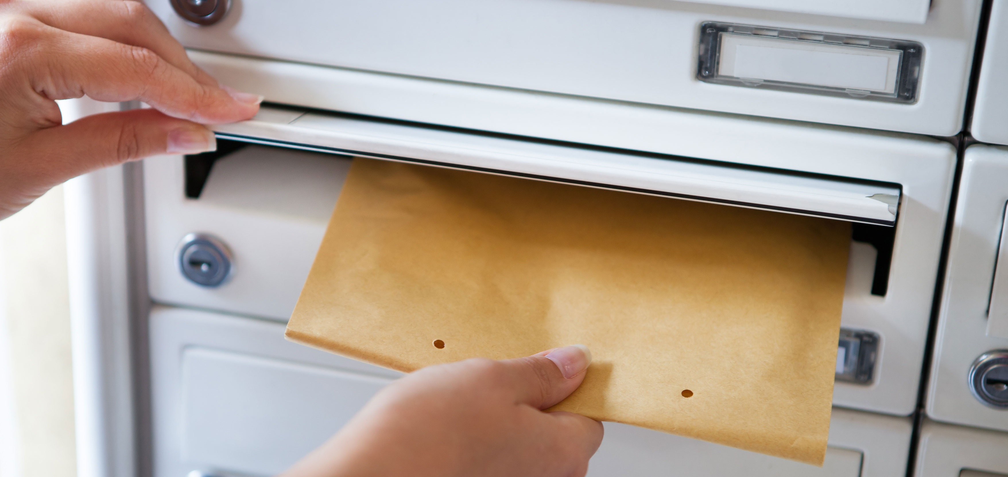 Présentation courrier mailing postal MarketigConnect